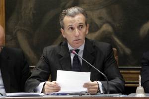 Il ministro dell'Economia Vittorio Grilli durante l'audizione in Commissione Bilancio e Finanze