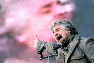 Grillo: "Vogliamo entrare nella stanza dei bottoni". E Casaleggio nomina i consulenti