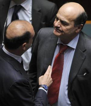 Bersani abbraccia Alfano