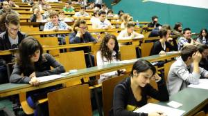 Università, rinviati a settembre i test di ammissione