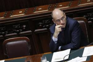 Legge elettorale e riforme, il Pd diviso tenta lo sgambetto a Letta