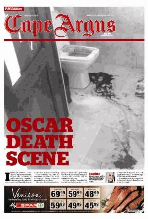 La prima pagina di Cape Argus, quotidiano sudafricano. Nelle foto la scena del crimine del caso Pistorius