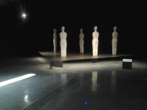 "I sette savi" di pietra di Fausto Melotti in mostra a Malpensa