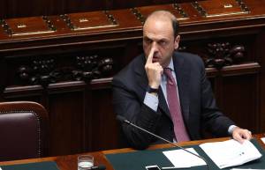 Alfano: "Non prevalgano gli estremismi o sarò diversamente berlusconiano"