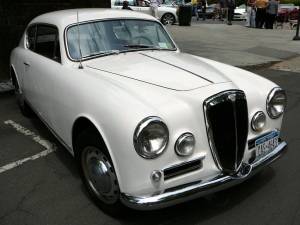 La Lancia Aurelia, l’auto del "Sorpasso" che ci guidò in un’epoca nuova