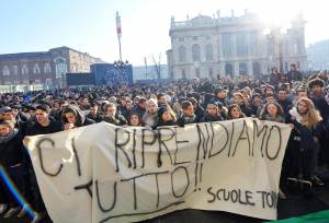 "In ginocchio per leggi e tasse Stavolta blocchiamo il Paese"