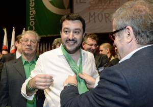 Matteo Salvini nominato segretario della Lega Nord: "Basta euro, lo Stato è ladro"