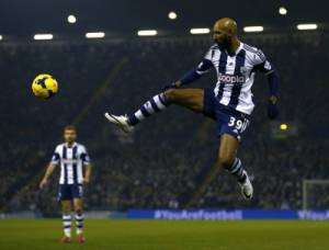 Anelka durante con la maglia del West Bromwich