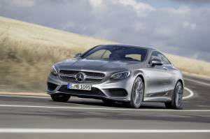 Mercedes-Benz Classe S Coupé: l’auto si inclina in curva!