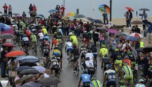 Il Giro arriva in Italia e la tappa è un'assemblea