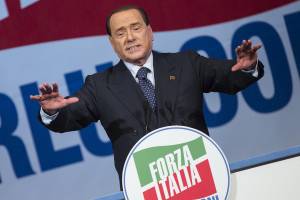 Berlusconi: "Ora sono di nuovo in campo per costruire un'Italia migliore"