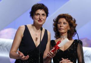 Alice Rohrwacher sul palco con Sophia Loren