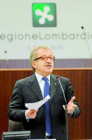 Maroni sveglia il governo: "Rischio ritardi su Expo" 