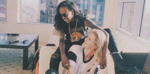 Ireland Baldwin e la rapper Haze: scoppia l'amore lesbo sui social