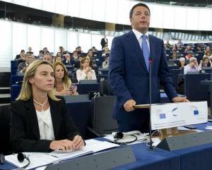 Eletto Juncker, scoppia il caso Mogherini