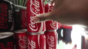 Coca Cola schierata con l'Ucraina adesso boicotta la Russia di Putin