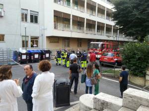 Incendio all'Umberto I di Roma per il caffè lasciato sul fuoco