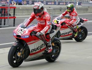 Ducati, protagoniste nelle libere d'Aragon