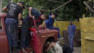 Cuba, le auto "classiche" americane e il turismo