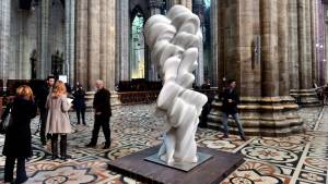 Una nuova scultura nel Duomo di Milano