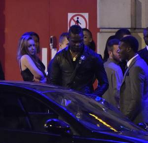 Balotelli in discoteca