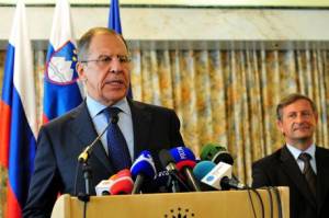 Il ministro esteri russo: "L'obiettivo principale è combattere l'Isis"
