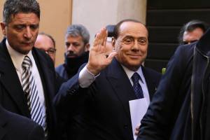 Renzi insiste su Mattarella. Vertice col Cav: niente intesa