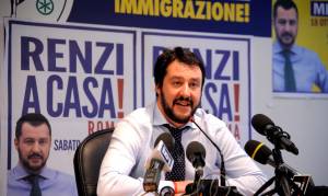 Salvini: "Non siamo la Grecia. Che c... hanno loro? Isolette, formaggio"