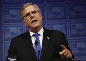 Jeb Bush se la prende con il Papa: "Non mi faccio dettare la politica"