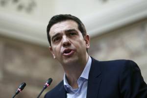 Tsipras contro Draghi: "La Bce ha una corda intorno al nostro collo"