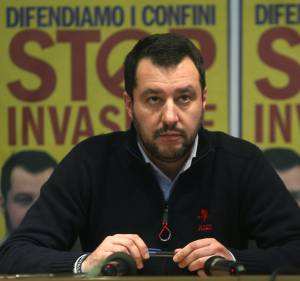 Salvini: "Alfano? Un incapace". E poi si rivolge a Berlusconi: "Decida con chi vuole stare"