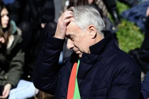 Così Pisapia ha creato il Bronx tra rom, furti e pestaggi