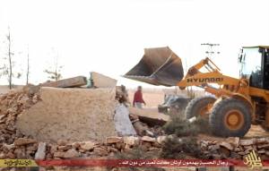 Libia, l'Isis distrugge un santuario sufi