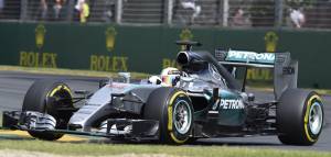 F1, Gp Australia, la pole va a Hamilton. Vettel è quarto