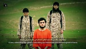 I compagni riconoscono il "boia bambino" dell’Isis 