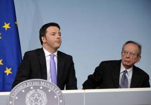 Il Def sconfessa il governo: Renzi bluffa e prende tempo