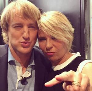 Maria De Filippi e Owen Wilson, selfie tra "Amici"