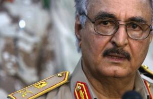 Libia, generale Haftar ricoverato in gravi condizioni a Parigi