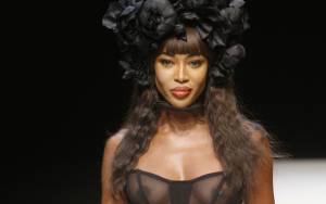 Naomi Campbell, 45 anni da Venere Nera