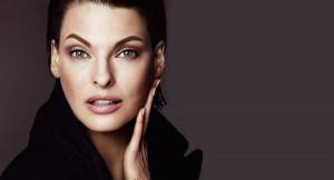 Linda Evangelista compie 50 anni