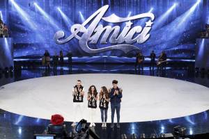 Amici 14, disco d'oro a Stash