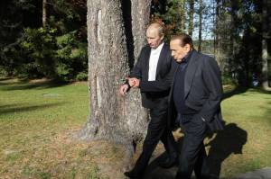 Berlusconi: "Le tensioni Ue-Mosca hanno conseguenze sull'economia"
