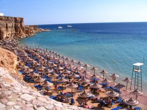 Giù dal balcone a 13 mesi. Muore nell'hotel di Sharm