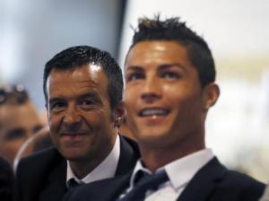 Cristiano Ronaldo, atollo in Grecia come regalo per nozze dell'agente