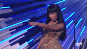 MTV VMA 2015, Nicki Minaj offende Miley Cyrus. E lei pubblica un album