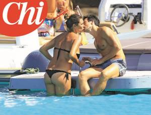 Alena Seredova e Alessandro Nasi, il primo bacio nelle acque di Ibiza