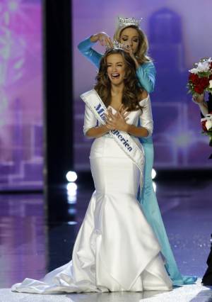 Eletta Miss America 2016, Betty Cantrell è la più bella degli Usa