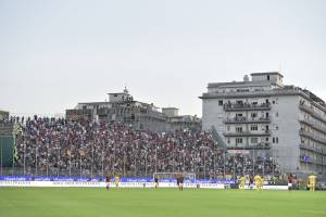 La guerra dei balconi per il miracolo Frosinone