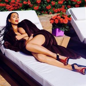 Kim Kardashian: nuda su Instagram, pronta a diventare First Lady
