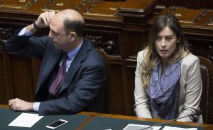 Le unioni civili fanno divorziare la maggioranza: è scontro Alfano-Boschi